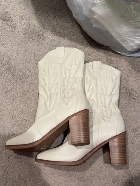 MIA Cream Western Block Heel Ankle Boots